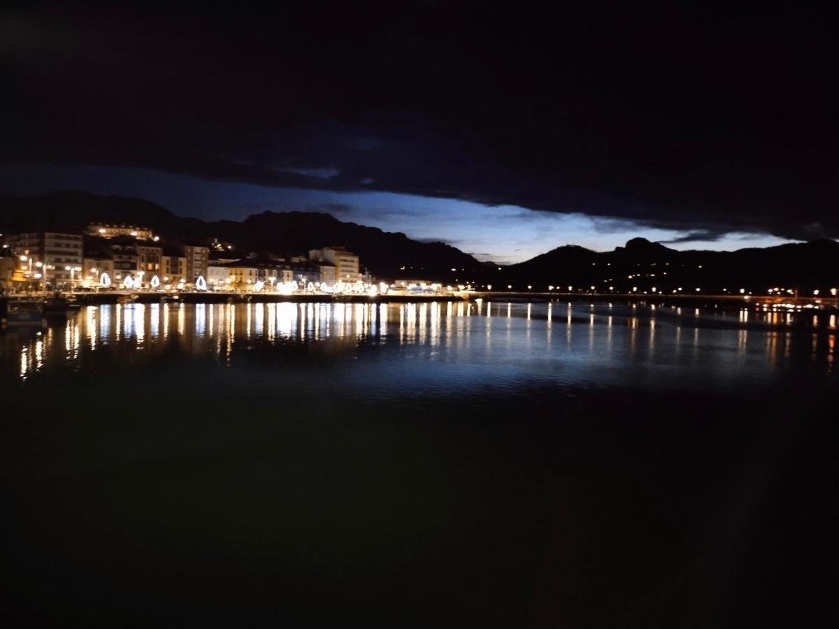 Tiviti playa ribadesella Apartment Bagian luar foto